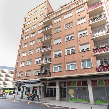 Apartamento Con Vistas Al Estadio San Mames Bilbao Ngoại thất bức ảnh