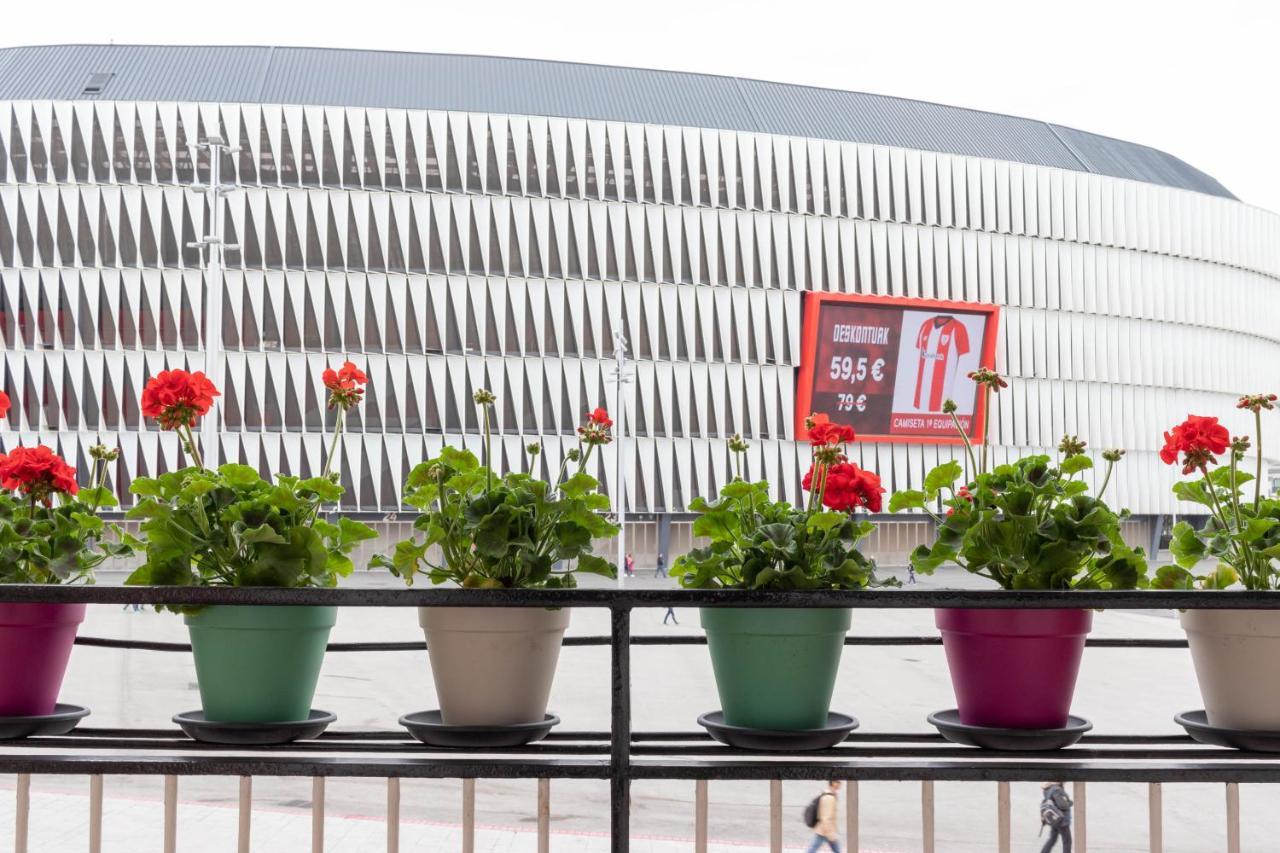 Apartamento Con Vistas Al Estadio San Mames Bilbao Ngoại thất bức ảnh